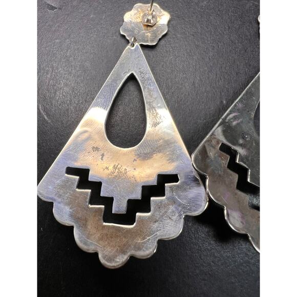 Vintage Navajo Joe Delgarito Sterling Silver Lapis Coral Turquoise Earrings - Picture 12 of 16